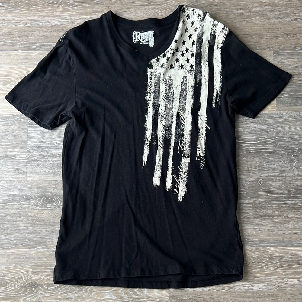 Men Retrofit Brand Mfg Rebel Spirit Black T-Shirt with Flag Design in size large